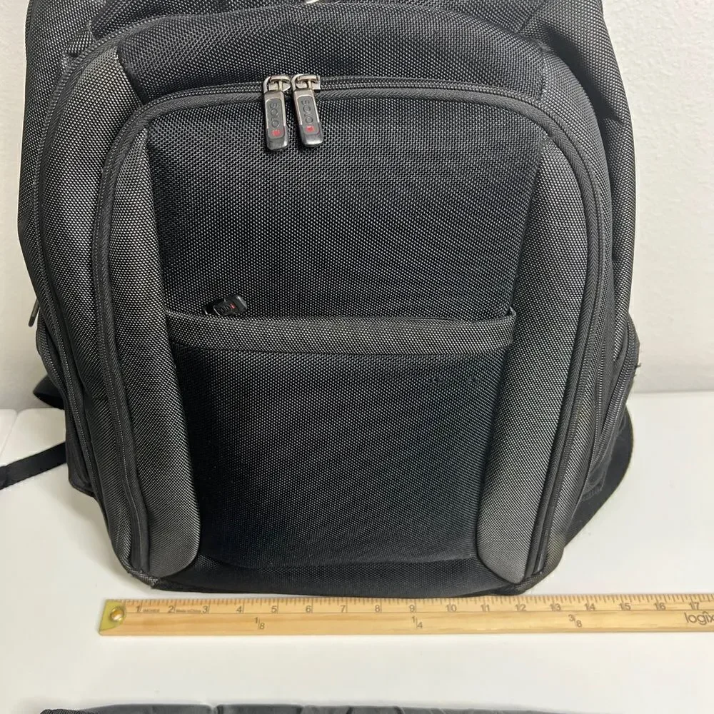 Solo Metropolitan 17